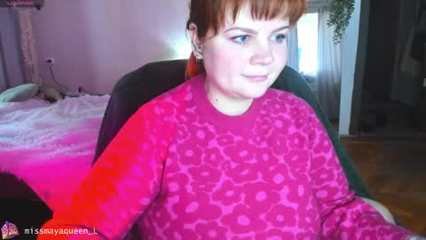 Snapshot of missmayaqueen chatting on 06-08-26, 12:27 Maya online show from 06-08-26, 12:27
