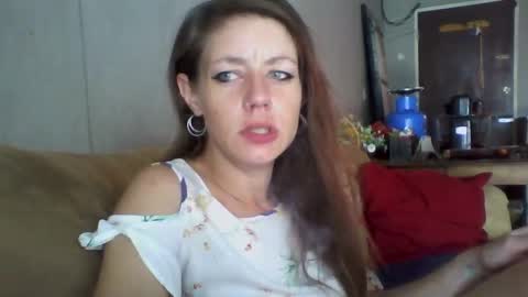 Snapshot of missmeandre chatting on 01-31-25, 06:46 4bdn couple online show from 01-31-25, 06:46