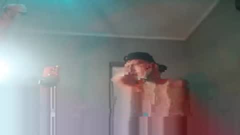 Snapshot of missmeandre chatting on 12-04-25, 11:24 4bdn couple online show from 12-04-25, 11:24