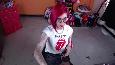 Miss Mia online show from 03-04-25, 05:03