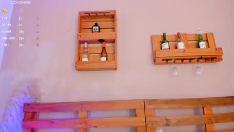 Mia  online show from 10-30-25, 10:38