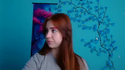 Mia online show from 11-25-25, 12:16