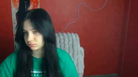 Mia online show from 05-01-26, 11:37