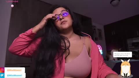 Snapshot of missmoonn chatting on 09-12-25, 11:48 MissMoon online show from 09-12-25, 11:48