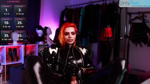 Snapshot of missnocturnal chatting on 01-19-25, 09:55 Nocturnal online show from 01-19-25, 09:55