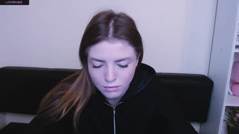 Snapshot of missoliviaa_ chatting on 01-08-25, 07:24 Olivia online show from 01-08-25, 07:24