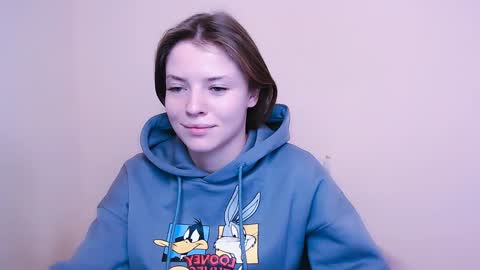 Snapshot of missoliviaa_ chatting on 01-10-25, 04:30 Olivia online show from 01-10-25, 04:30