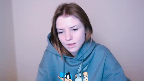 Snapshot of missoliviaa_ chatting on 01-11-25, 07:49 Olivia online show from 01-11-25, 07:49