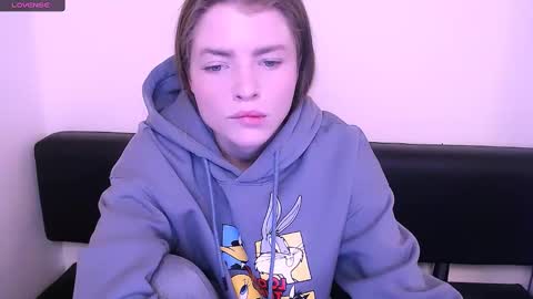 Snapshot of missoliviaa_ chatting on 01-21-25, 11:13 Olivia online show from 01-21-25, 11:13