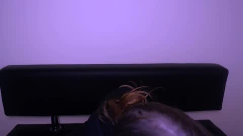 Snapshot of missoliviaa_ chatting on 02-02-25, 01:19 Olivia online show from 02-02-25, 01:19