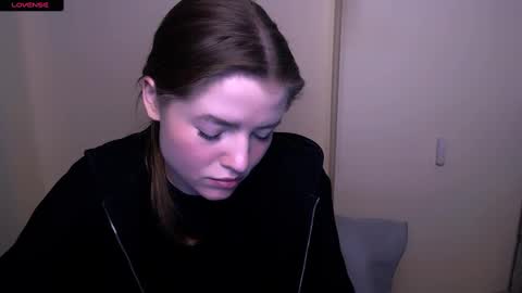 Snapshot of missoliviaa_ chatting on 02-22-25, 12:08 Olivia online show from 02-22-25, 12:08