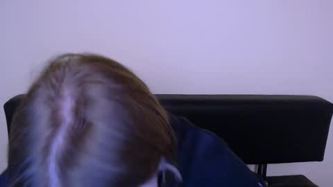 Snapshot of missoliviaa_ chatting on 03-06-25, 11:47 Olivia online show from 03-06-25, 11:47