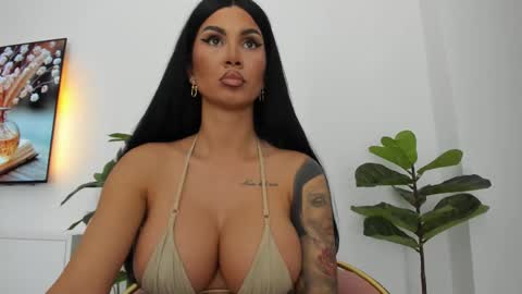 Renata online show from 11-13-25, 08:52