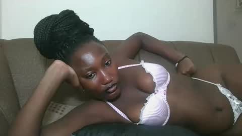 pretty gal online show from 10-28-25, 10:52