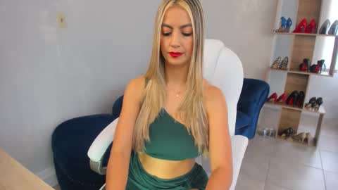 Miss Rhodes online show from 12-02-25, 07:42