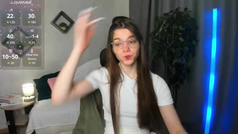 misss_evelyne online show from 12-23-25, 01:36