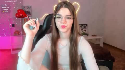 misss_evelyne online show from 02-19-26, 01:34