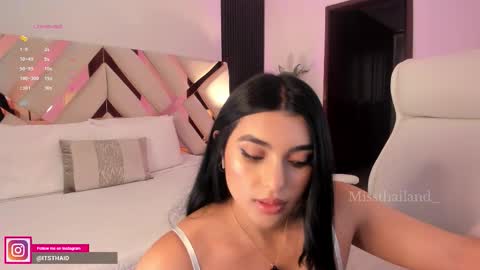 Fernanda Davila online show from 11-21-25, 09:57