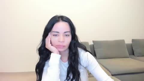 MissAlenna online show from 12-18-25, 12:00