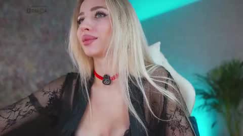 Eva online show from 11-29-25, 06:16