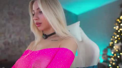 Eva online show from 12-16-25, 09:20