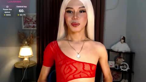 Snapshot of misstransstella69 chatting on 10-08-25, 03:09 Stella online show from 10-08-25, 03:09