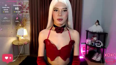 Snapshot of misstransstella69 chatting on 10-20-25, 07:53 Stella online show from 10-20-25, 07:53