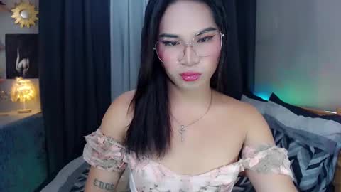 misstrishontop online show from 01-15-25, 07:59