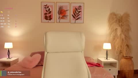 Snapshot of missvaleriaa chatting on 02-10-26, 12:53 Valeria Davila online show from 02-10-26, 12:53