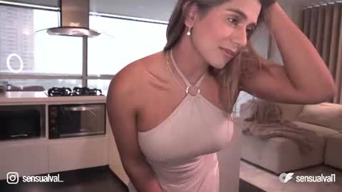 Snapshot of missvalery_1 chatting on 07-15-26, 01:05 OF online show from 07-15-26, 01:05