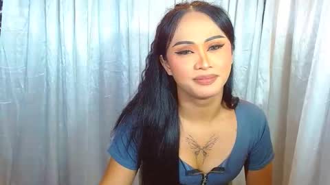 Snapshot of missviolet11 chatting on 05-08-26, 01:49 SweetViolet online show from 05-08-26, 01:49