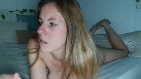 Snapshot of missxmonique chatting on 02-03-26, 08:36 Monique online show from 02-03-26, 08:36