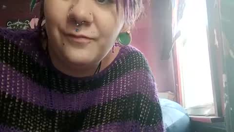 Snapshot of missxmoth444 chatting on 11-15-25, 03:52 missxmoth444 online show from 11-15-25, 03:52