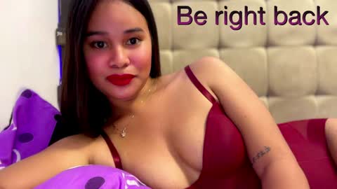 Miss. Thalia online show from 06-26-26, 02:38