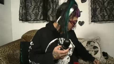 Snapshot of missy_dee chatting on 08-02-26, 06:34 Missy Dee online show from 08-02-26, 06:34