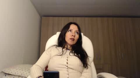Snapshot of missy_kat87 chatting on 03-10-25, 07:40 missy_kat87 online show from 03-10-25, 07:40