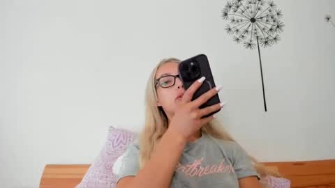 Snapshot of missy_matrix chatting on 07-20-26, 10:39 Missy matrix online show from 07-20-26, 10:39