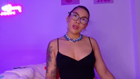 Missy Gainer online show from 11-30-25, 02:04