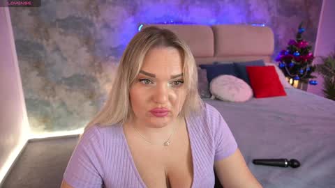  Amely  online show from 01-09-25, 07:52