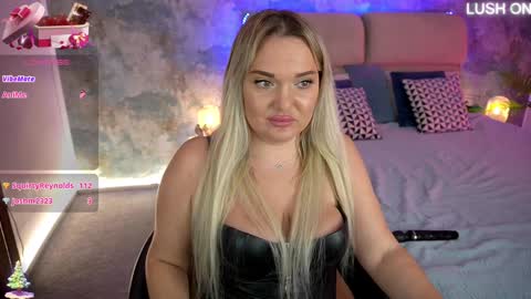  Amely  online show from 01-22-25, 01:42