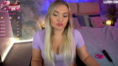  Amely  online show from 02-02-25, 08:35