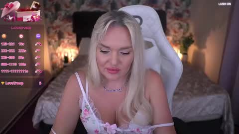 Snapshot of missyymarty chatting on 05-22-26, 04:23 missyymarty online show from 05-22-26, 04:23