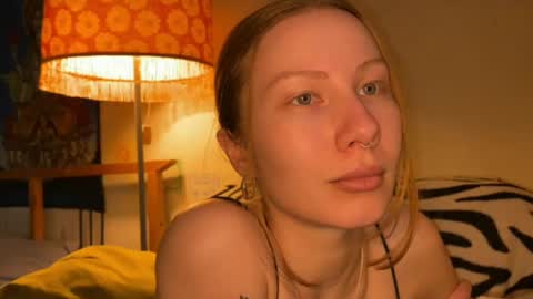 Snapshot of misszlataa chatting on 03-06-25, 09:25 Zlata online show from 03-06-25, 09:25