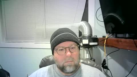 Snapshot of mister_happy567 chatting on 01-01-25, 03:45 Mr. Happy online show from 01-01-25, 03:45