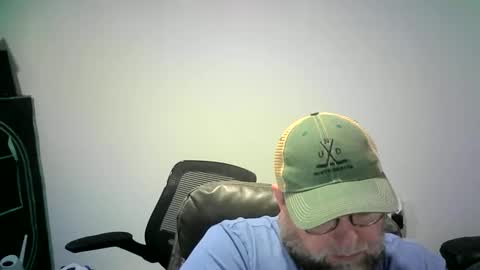 Snapshot of mister_happy567 chatting on 09-30-25, 05:45 Mr. Happy online show from 09-30-25, 05:45