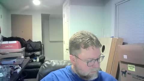 Snapshot of mister_happy567 chatting on 05-17-26, 06:22 Mr. Happy online show from 05-17-26, 06:22