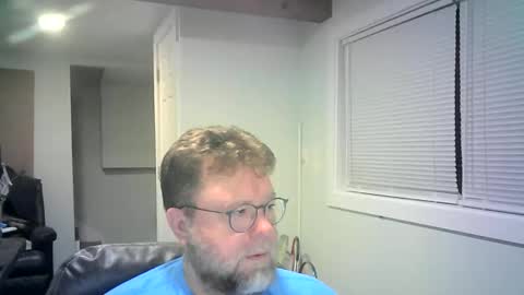 Snapshot of mister_happy567 chatting on 06-06-26, 07:24 Mr. Happy online show from 06-06-26, 07:24