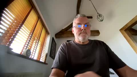 Misterblivs online show from 02-19-25, 02:34