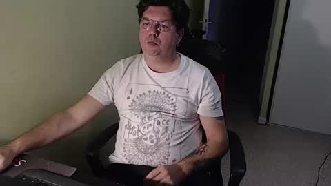 mistercoeur online show from 12-21-25, 08:21