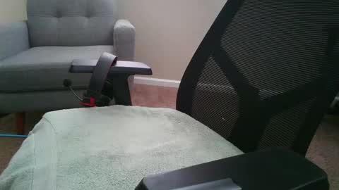 Snapshot of misterthickdicc chatting on 05-31-26, 06:42 Julius online show from 05-31-26, 06:42